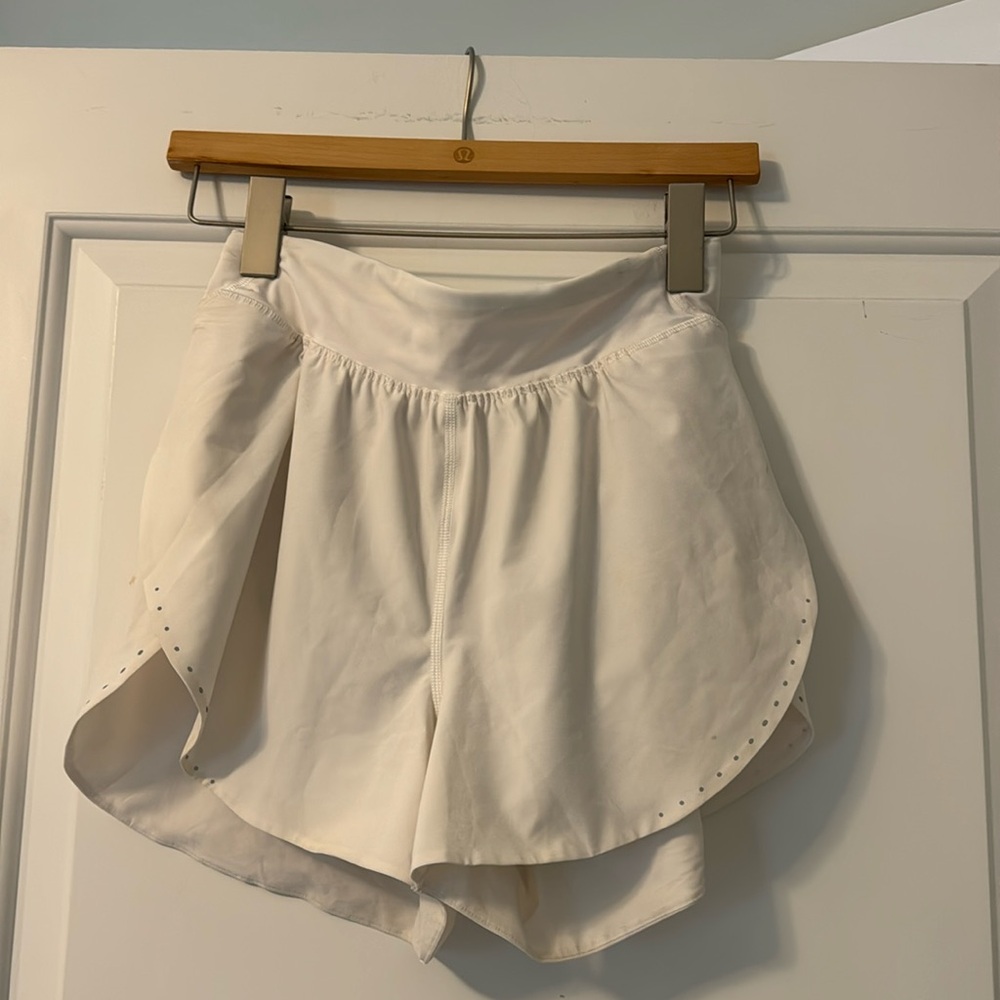 Good condition lululemon Fast and Free 3” HR shorts